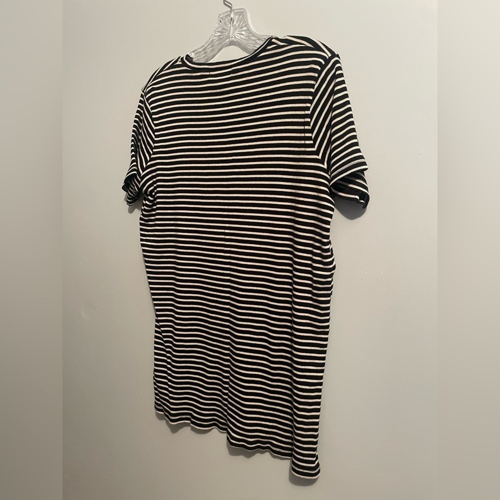 Brandy Melville Women’s One Size Striped Black White Cream Short Sleeve Top EUC - Picture 8 of 14